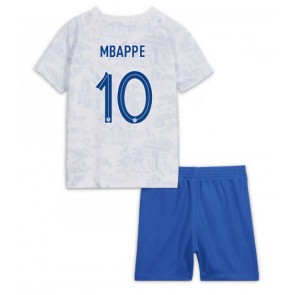 Lacne Dětský Futbalové dres Francúzsko Kylian Mbappe #10 MS 2022 Krátky Rukáv - Preč (+ trenírky)